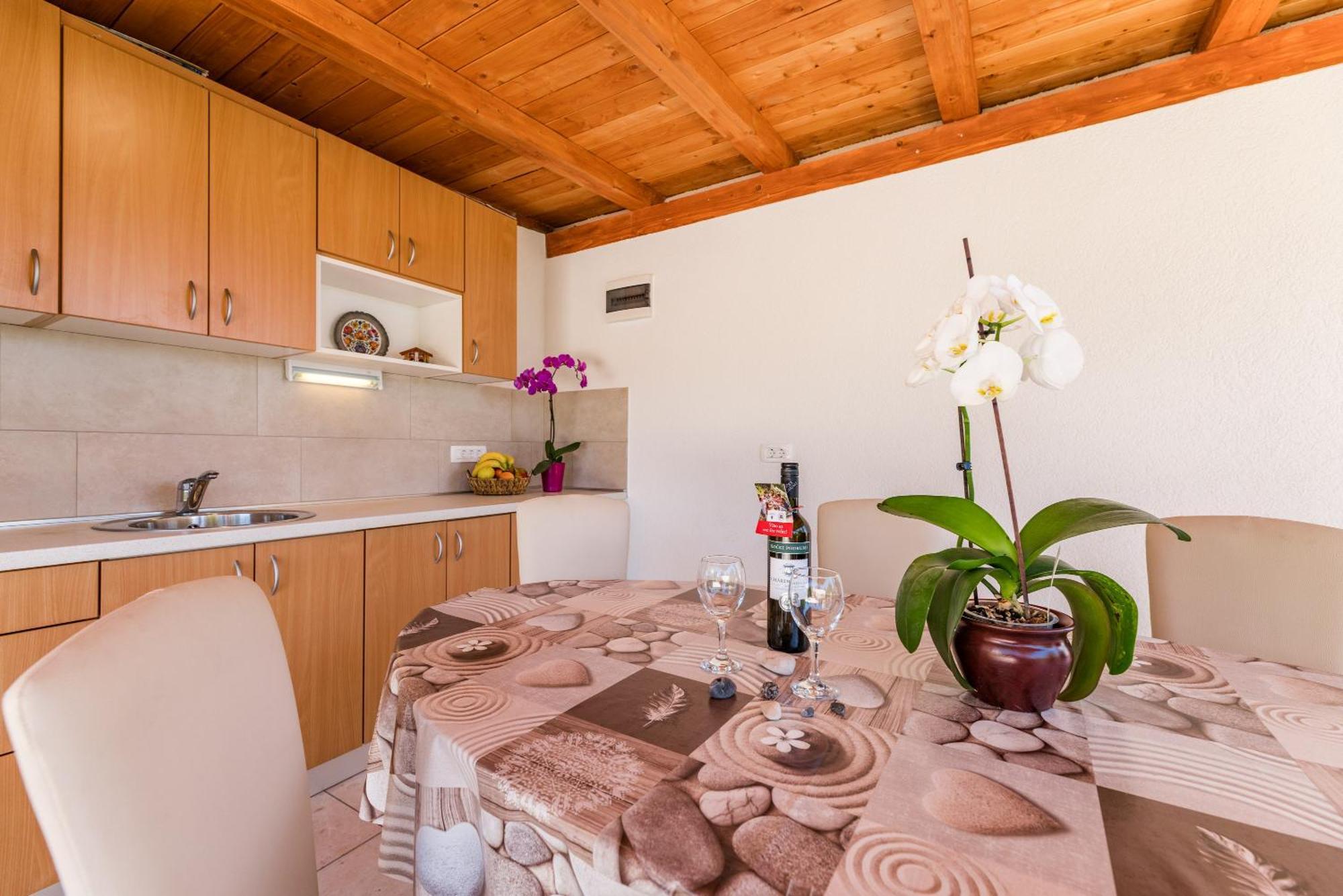 Apartmani Katica Povile Extérieur photo