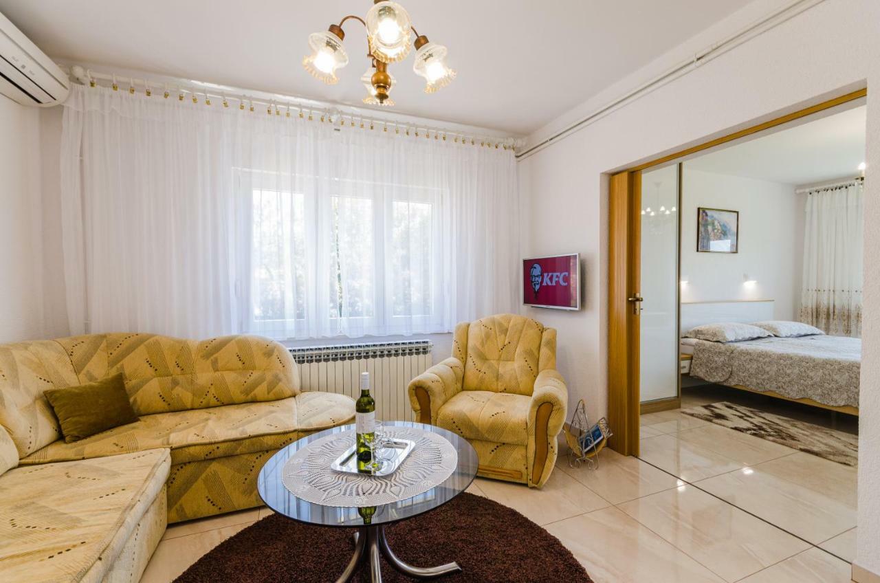 Apartmani Katica Povile Extérieur photo